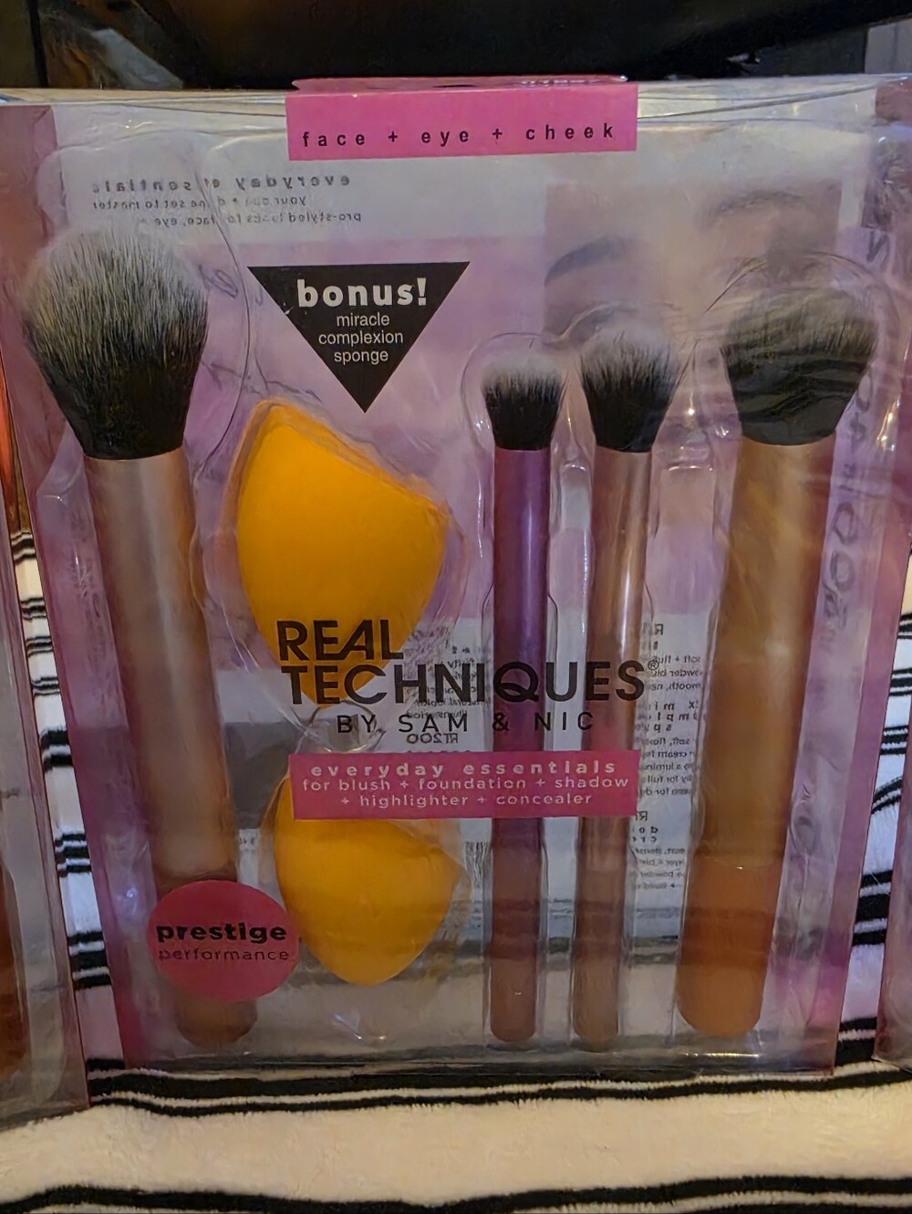 Real Techniques Everyday Essentials Makeup Brush Set